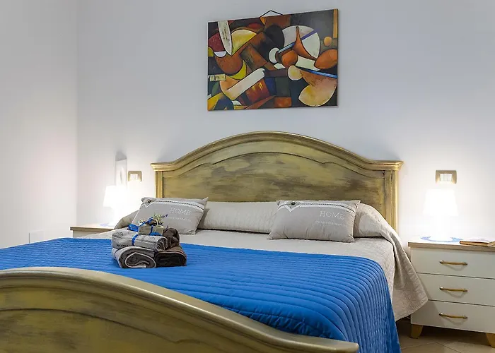 Dimora Smeraldo * מרינה די מנקוורסה